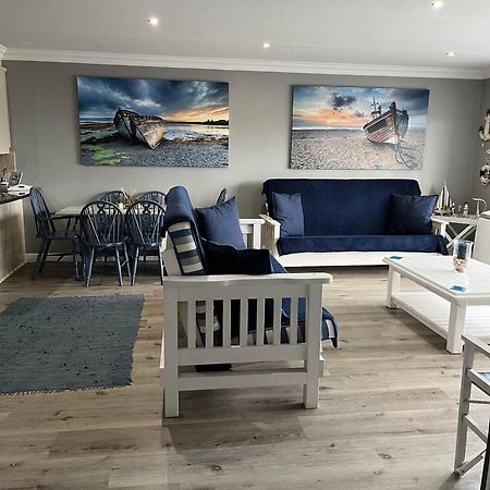 Modern Apartment Walking Distance To Main Beach Restaurants And Other Amenities Jeffreys Bay Exterior photo