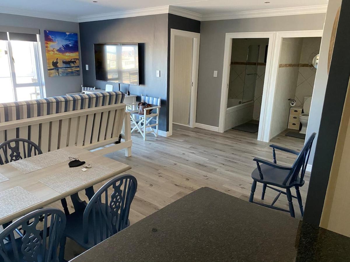 Modern Apartment Walking Distance To Main Beach Restaurants And Other Amenities Jeffreys Bay Exterior photo