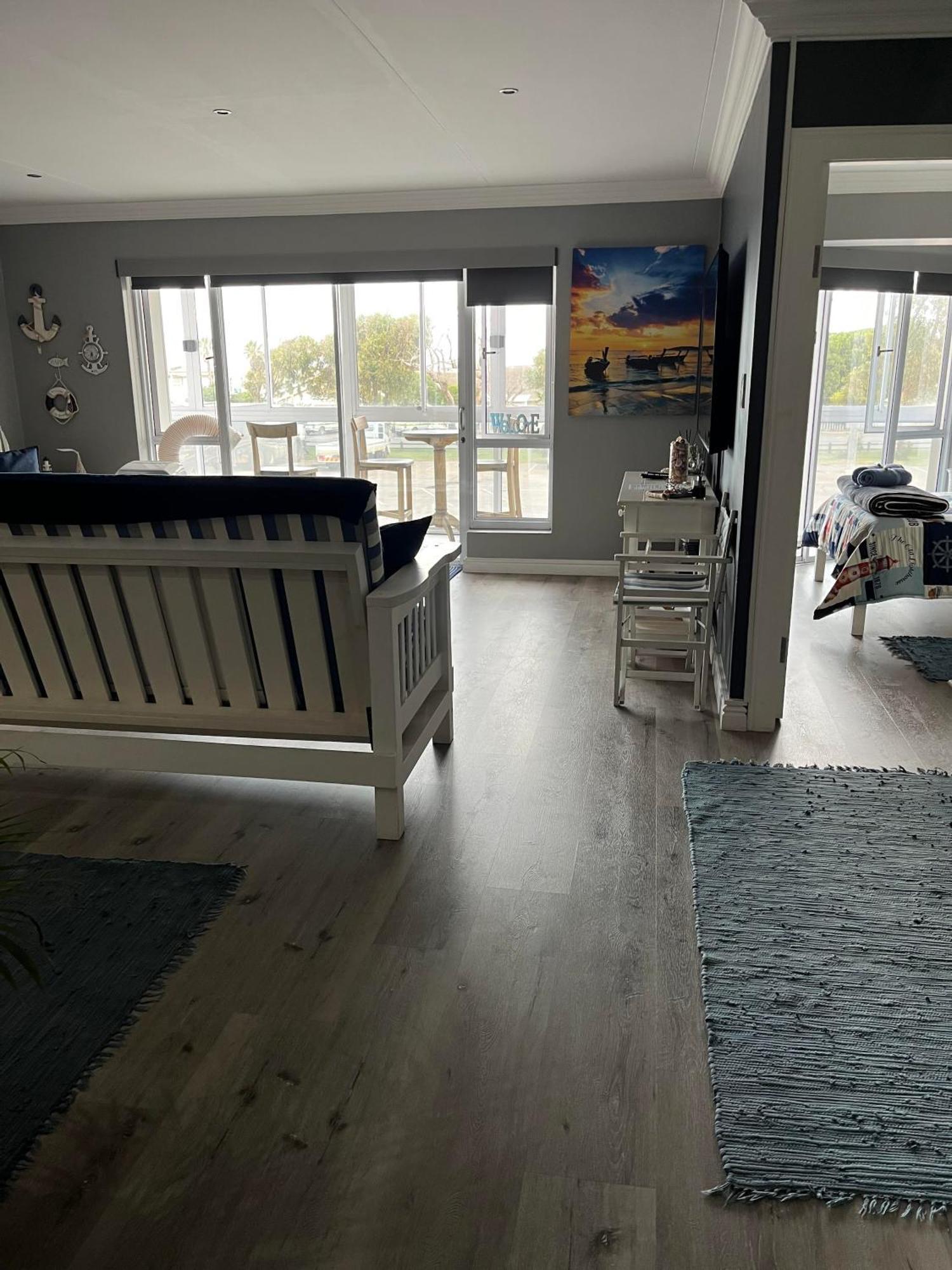 Modern Apartment Walking Distance To Main Beach Restaurants And Other Amenities Jeffreys Bay Exterior photo